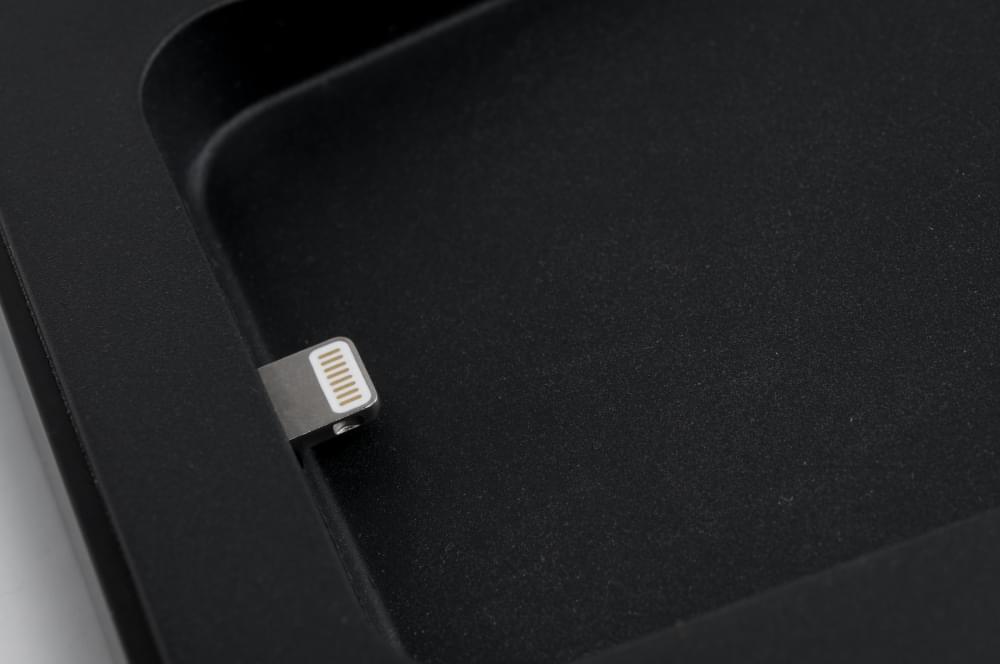 iPhone専用充電トレイ Bluelounge Saidoka(販売終了) - 画像 (6)